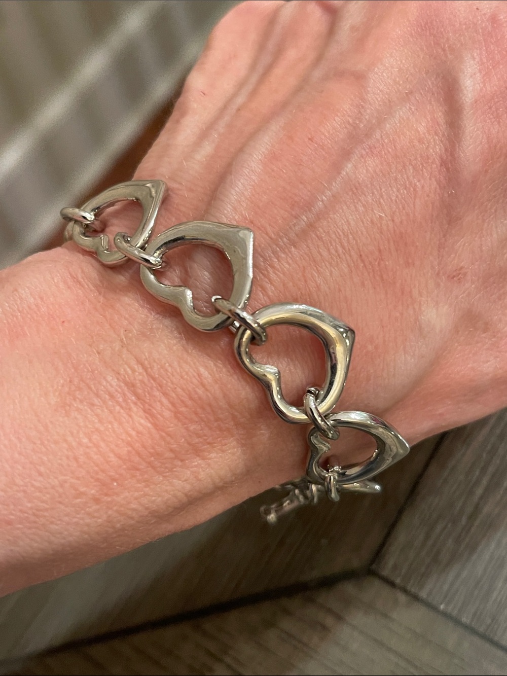 Vintage Silver-tone Open Heart Toggle Bracelet 8 1/2” approx - Picture 10 of 16